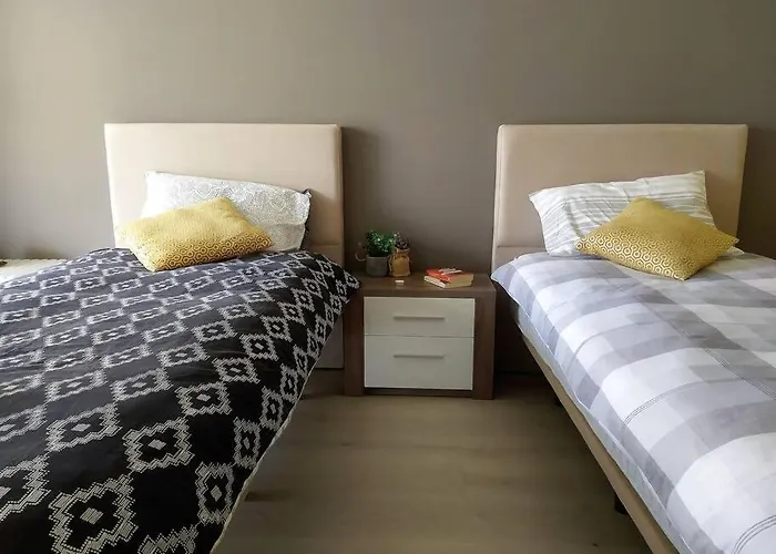 Apartamento Family Friendly 3 Bedroom Apt, Ideally Located In Lagos