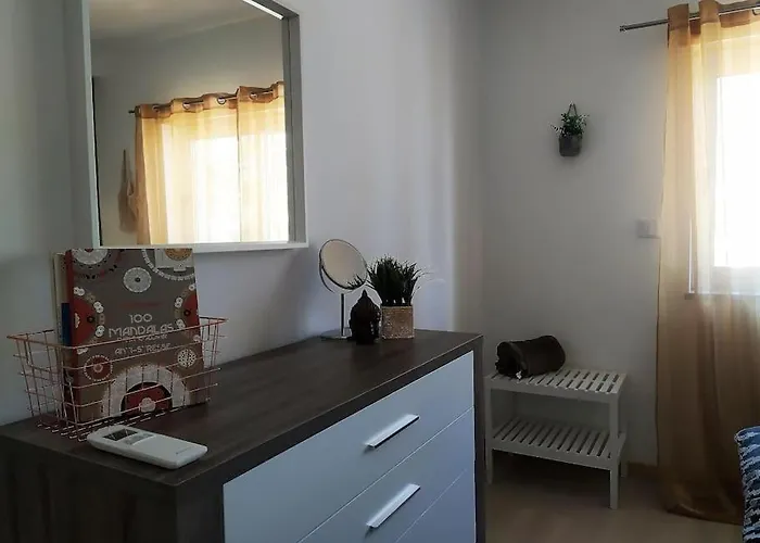 Family Friendly 3 Bedroom Apt, Ideally Located In * Lagos
