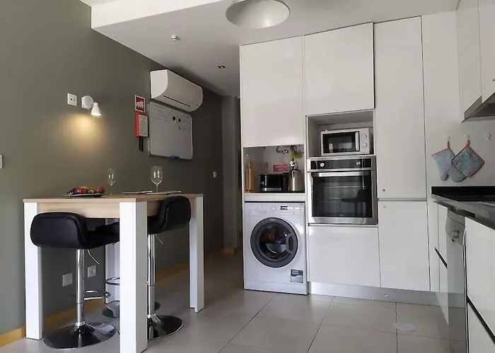 Family Friendly 3 Bedroom Apt, Ideally Located In *